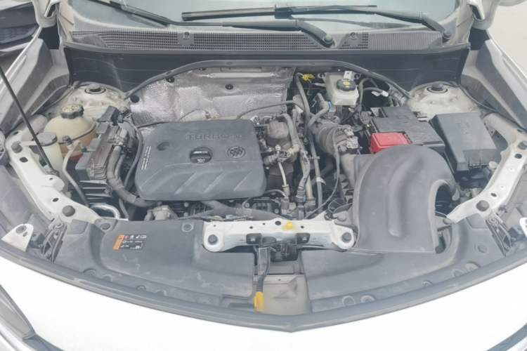 Used Buick Encore GX 2020 20T CVT Two-Wheel Drive Luxury Version Engine Bay