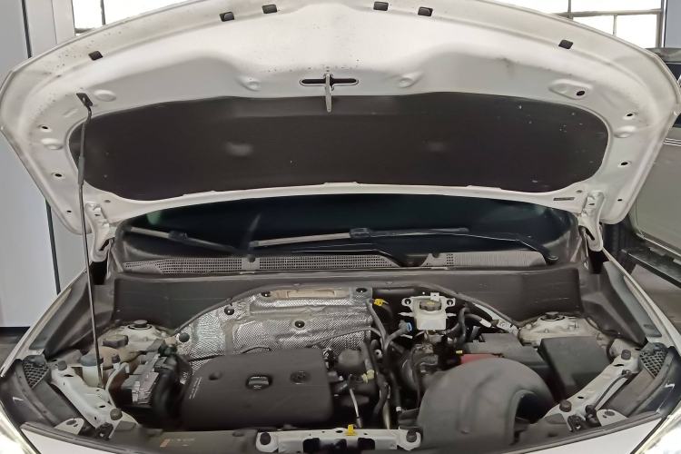 Used Buick Encore GX 2020 20T CVT Two-Wheel Drive Luxury Version Engine Bay