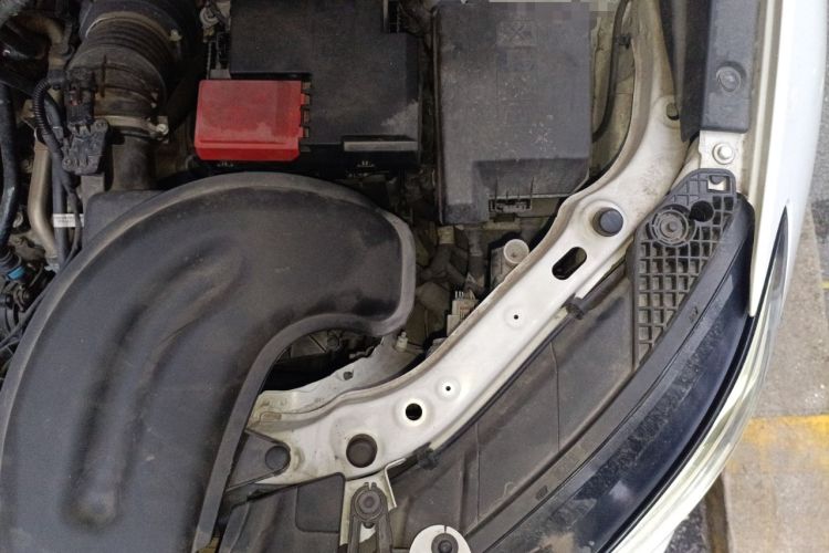 Used Buick Encore GX 2020 20T CVT Two-Wheel Drive Luxury Version Engine Bay Left