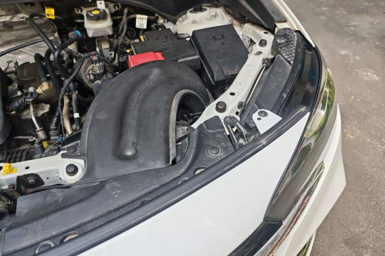 Used Buick Encore GX 2020 20T CVT Two-Wheel Drive Flagship Version Engine Bay Left