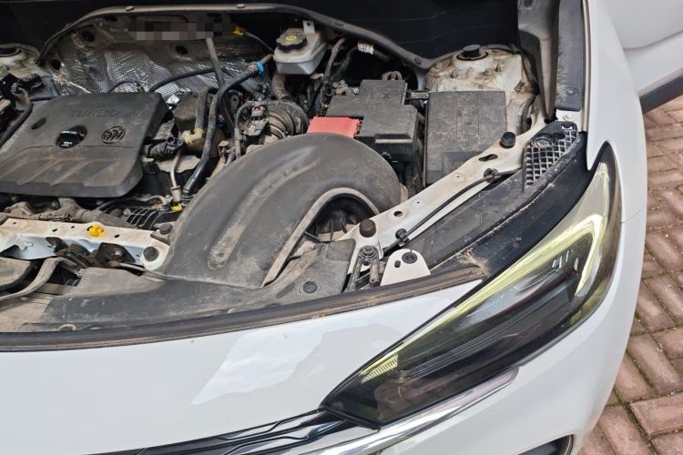Used Buick Encore GX 2020 20T CVT Two-Wheel Drive Luxury Version Engine Bay Left