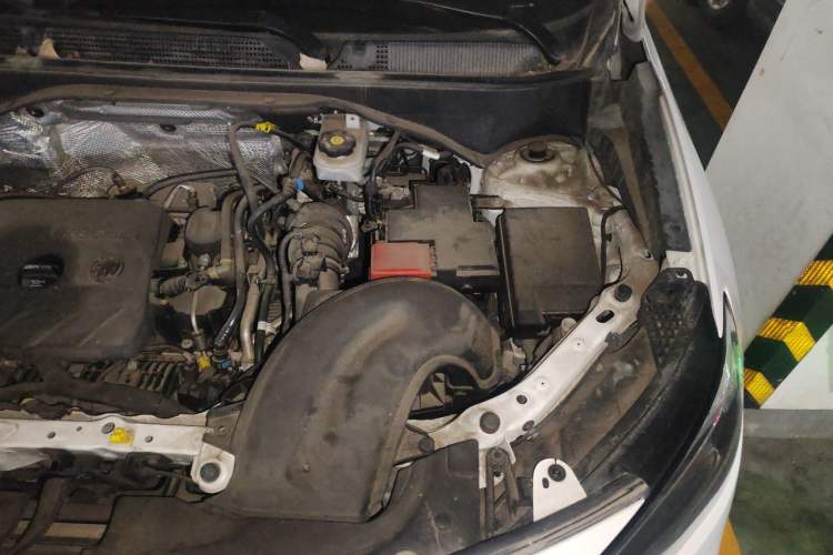 Used Buick Encore GX 2020 20T CVT Two-Wheel Drive Luxury Version Engine Bay Left