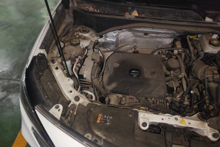 Used Buick Encore GX 2020 20T CVT Two-Wheel Drive Luxury Version Engine Bay Right