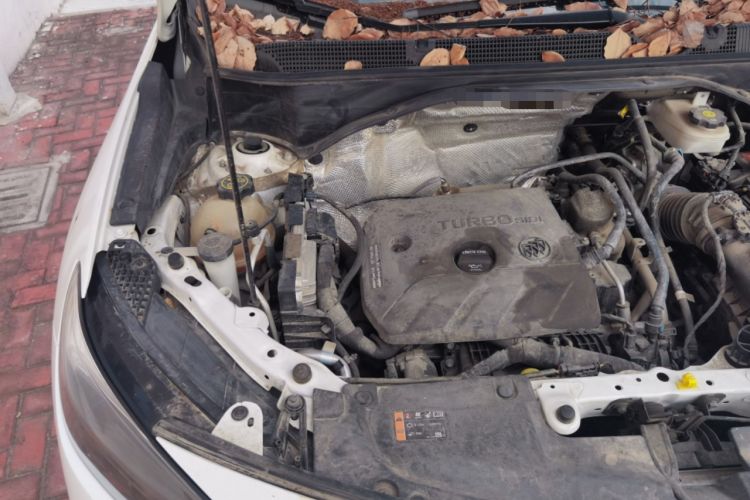 Used Buick Encore GX 2020 20T CVT Two-Wheel Drive Luxury Version Engine Bay Right