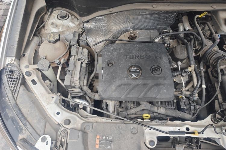 Used Buick Encore GX 2020 20T CVT Two-Wheel Drive Luxury Version Engine Bay Right