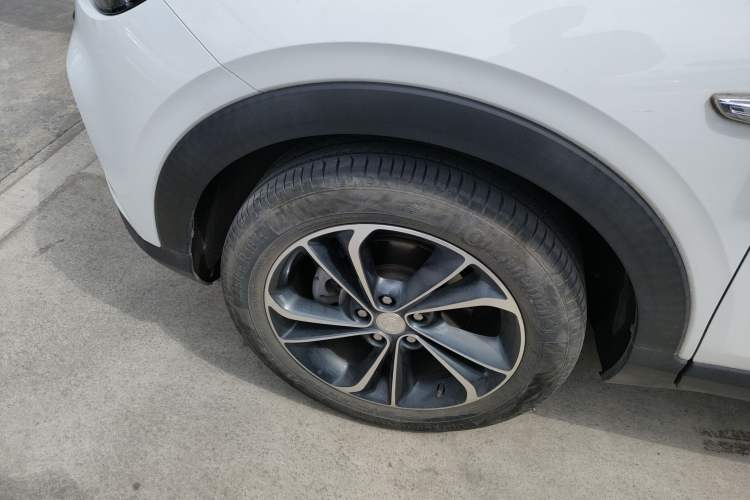Used Buick Encore GX 2020 20T CVT Two-Wheel Drive Luxury Version Exterior 4