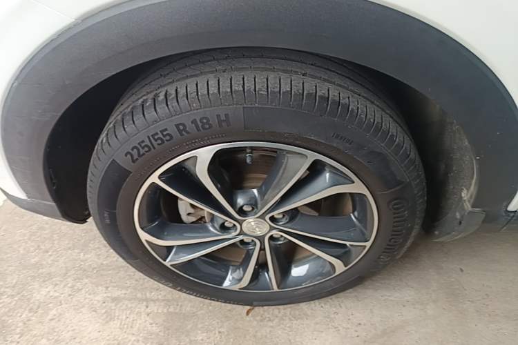 Used Buick Encore GX 2020 20T CVT Two-Wheel Drive Comfort Version Exterior 4