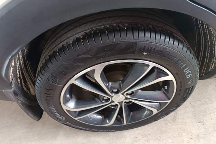 Used Buick Encore GX 2020 20T CVT Two-Wheel Drive Comfort Version Exterior 5