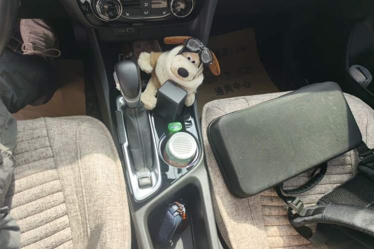 Used Buick Encore GX 2020 20T CVT Two-Wheel Drive Flagship Version Gear Lever