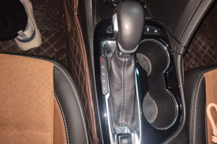 Used Buick Encore GX 2020 20T CVT Two-Wheel Drive Luxury Version Gear Lever