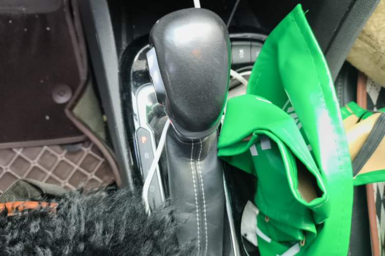 Used Buick Encore GX 2020 20T CVT Two-Wheel Drive Flagship Version Gear Lever