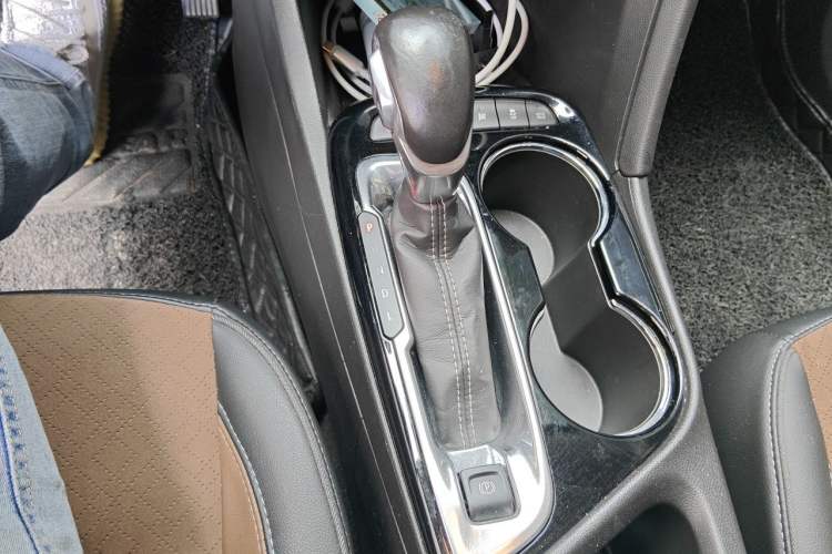 Used Buick Encore GX 2020 20T CVT Two-Wheel Drive Luxury Version Gear Lever