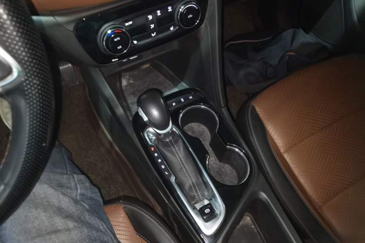 Used Buick Encore GX 2020 20T CVT Two-Wheel Drive Flagship Version Gear Lever