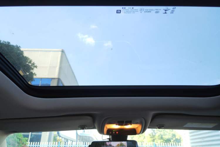 Used Buick Encore GX 2020 20T CVT Two-Wheel Drive Luxury Version Headliner