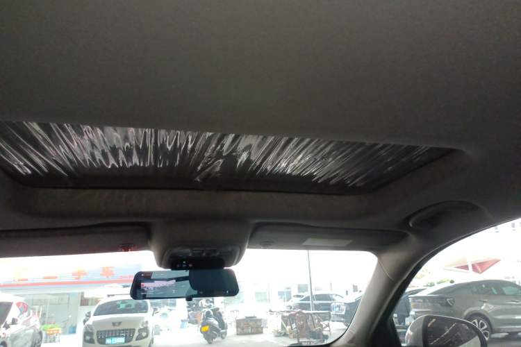 Used Buick Encore GX 2020 20T CVT Two-Wheel Drive Luxury Version Headliner