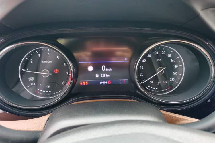 Used Buick Encore GX 2020 20T CVT Two-Wheel Drive Flagship Version Instrument Cluster
