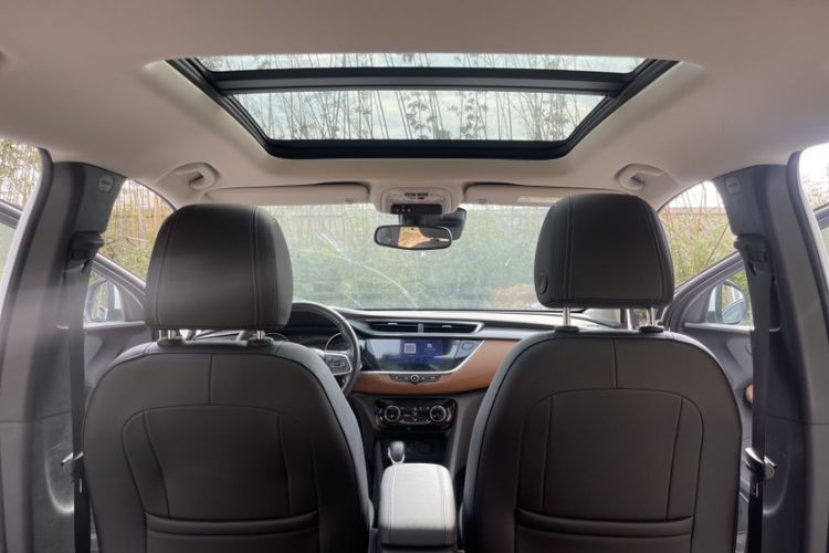 Used Buick Encore GX 2020 20T CVT Two-Wheel Drive Flagship Version Interior 2