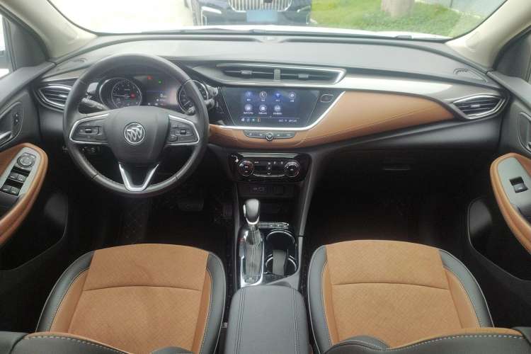 Used Buick Encore GX 2020 20T CVT Two-Wheel Drive Luxury Version Interior 3