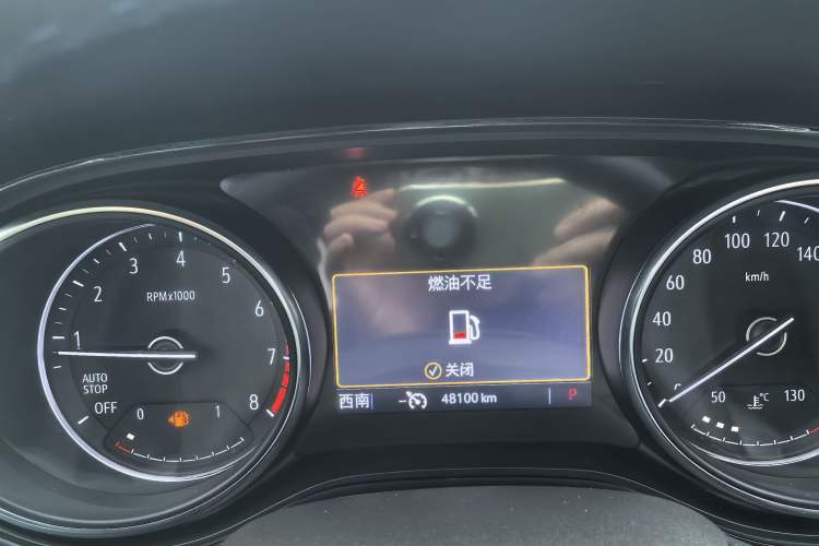 Used Buick Encore GX 2020 20T CVT Two-Wheel Drive Luxury Version Interior 7