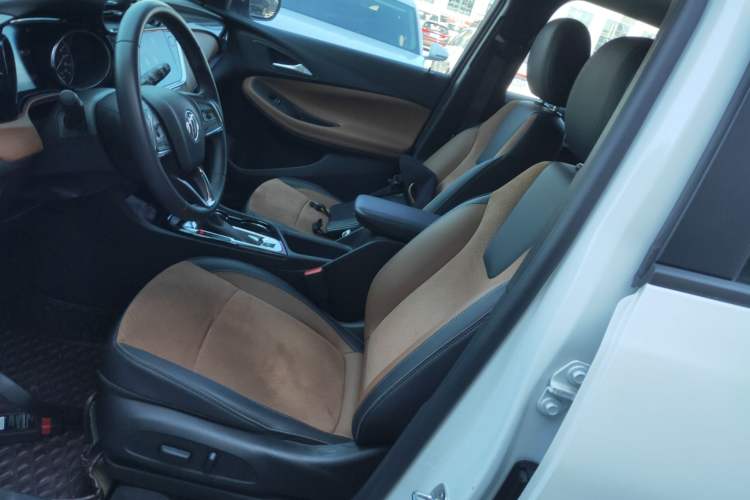 Used Buick Encore GX 2020 20T CVT Two-Wheel Drive Luxury Version Left Front Seat