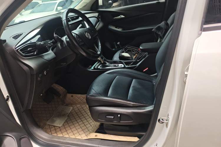 Used Buick Encore GX 2020 20T CVT Two-Wheel Drive Flagship Version Left Front Seat