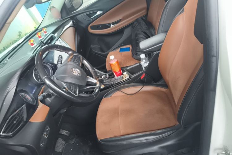 Used Buick Encore GX 2020 20T CVT Two-Wheel Drive Luxury Version Left Front Seat