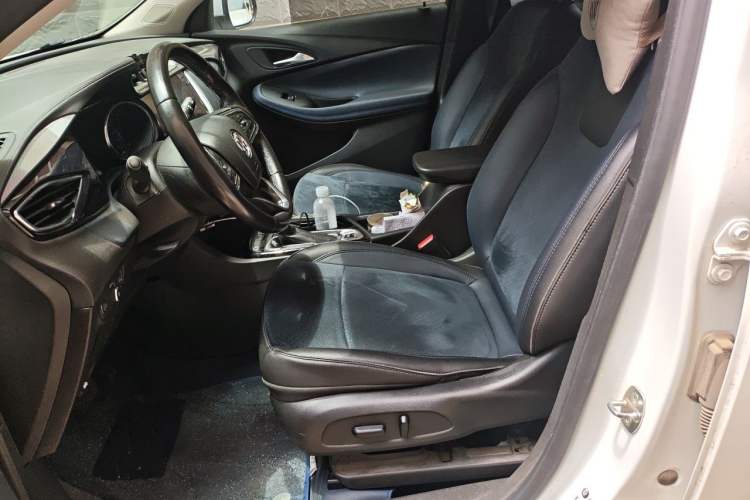 Used Buick Encore GX 2020 20T CVT Two-Wheel Drive Luxury Version Left Front Seat