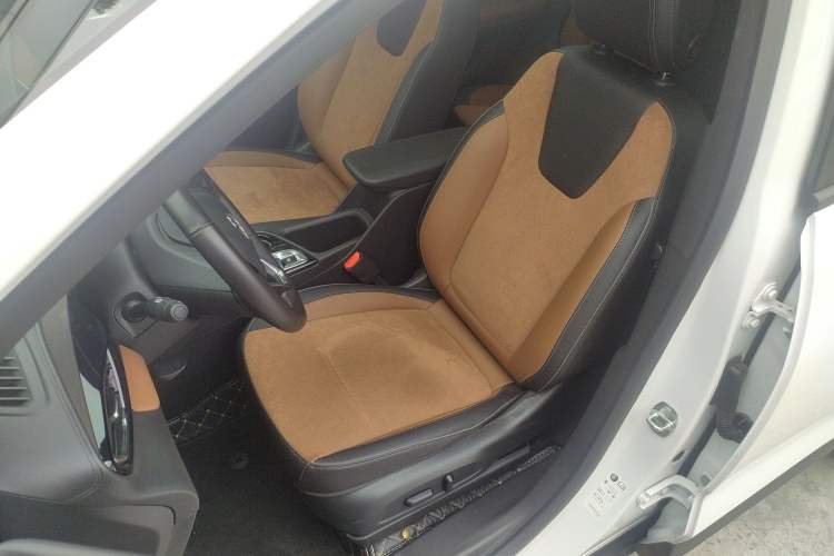 Used Buick Encore GX 2020 20T CVT Two-Wheel Drive Luxury Version Left Front Seat