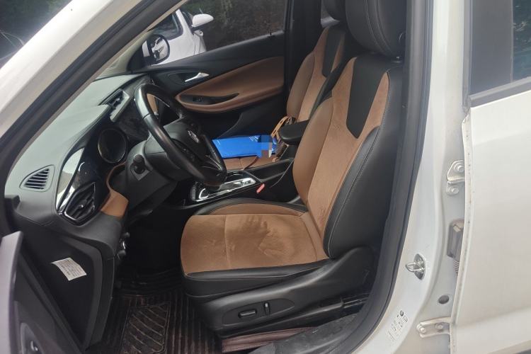 Used Buick Encore GX 2020 20T CVT Two-Wheel Drive Luxury Version Left Front Seat
