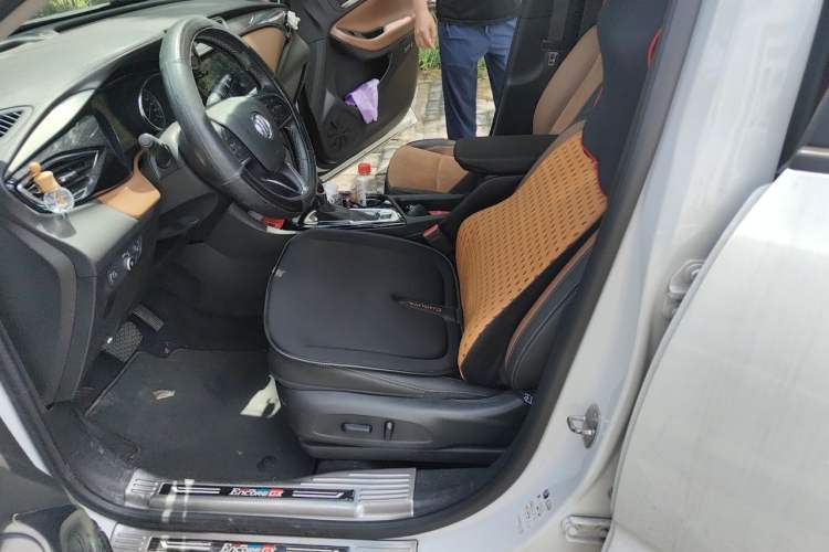 Used Buick Encore GX 2020 20T CVT Two-Wheel Drive Luxury Version Left Front Seat