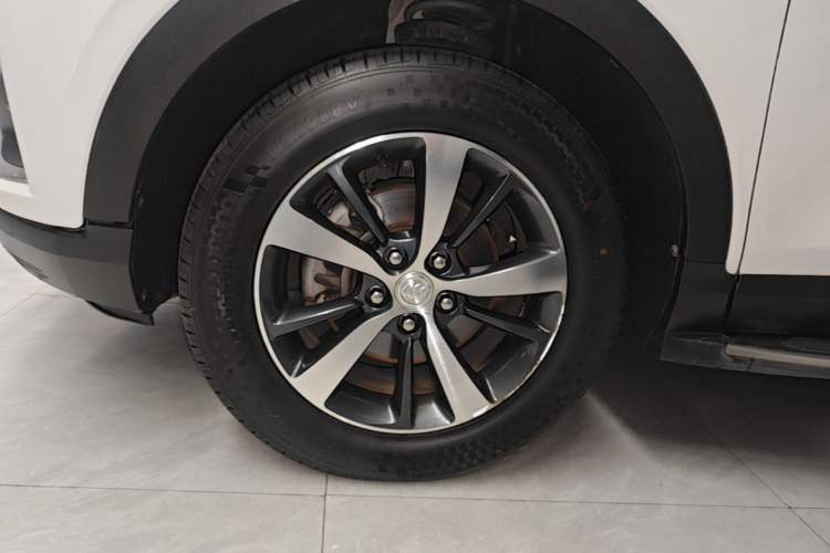 Used Buick Encore GX 2020 20T CVT Two-Wheel Drive Comfort Version Left Front Wheel Hub