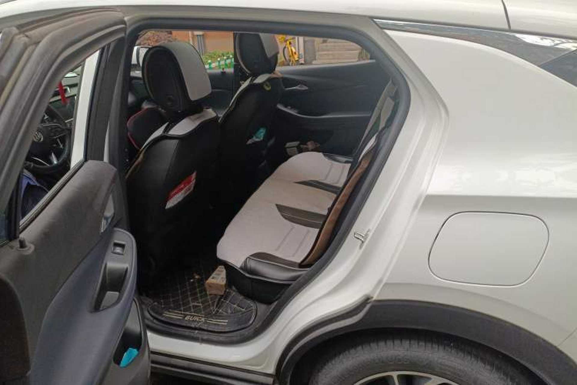 Used Buick Encore GX 2020 20T CVT Two-Wheel Drive Luxury Version Left Rear Seat