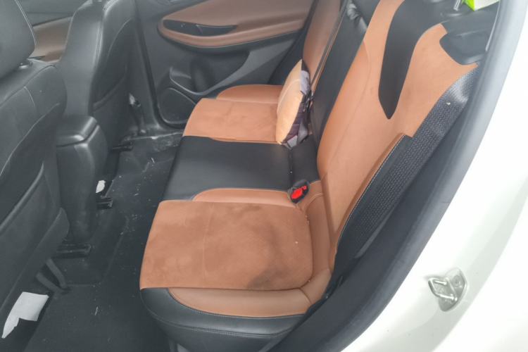 Used Buick Encore GX 2020 20T CVT Two-Wheel Drive Luxury Version Left Rear Seat