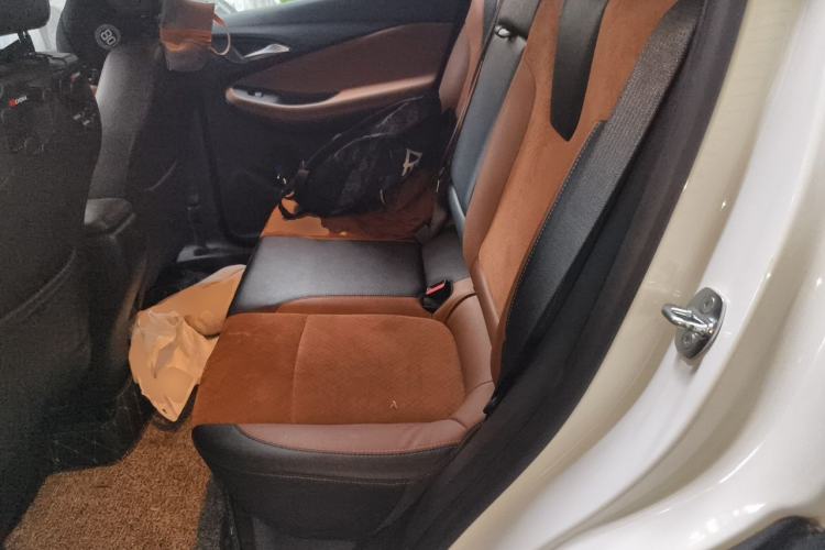 Used Buick Encore GX 2020 20T CVT Two-Wheel Drive Luxury Version Left Rear Seat