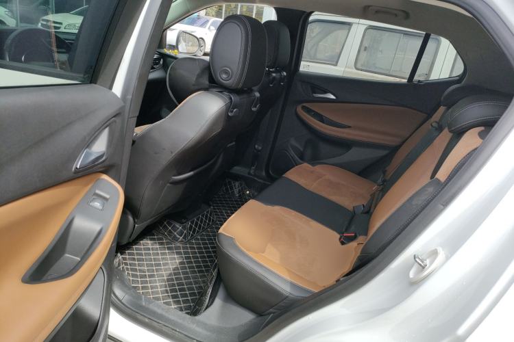Used Buick Encore GX 2020 20T CVT Two-Wheel Drive Luxury Version Left Rear Seat