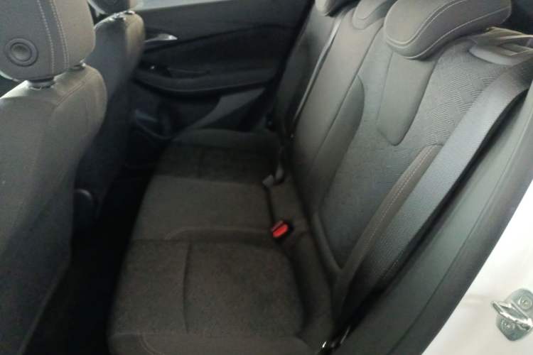 Used Buick Encore GX 2020 20T CVT Two-Wheel Drive Luxury Version Left Rear Seat