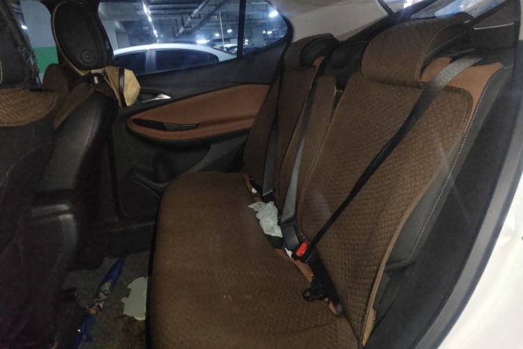 Used Buick Encore GX 2020 20T CVT Two-Wheel Drive Luxury Version Left Rear Seat