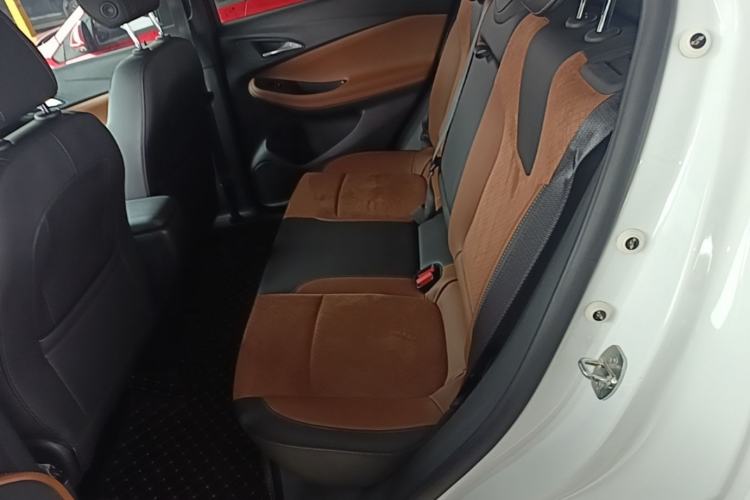 Used Buick Encore GX 2020 20T CVT Two-Wheel Drive Comfort Version Left Rear Seat