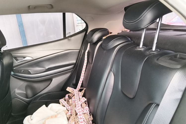 Used Buick Encore GX 2020 20T CVT Two-Wheel Drive Comfort Version Left Rear Seat