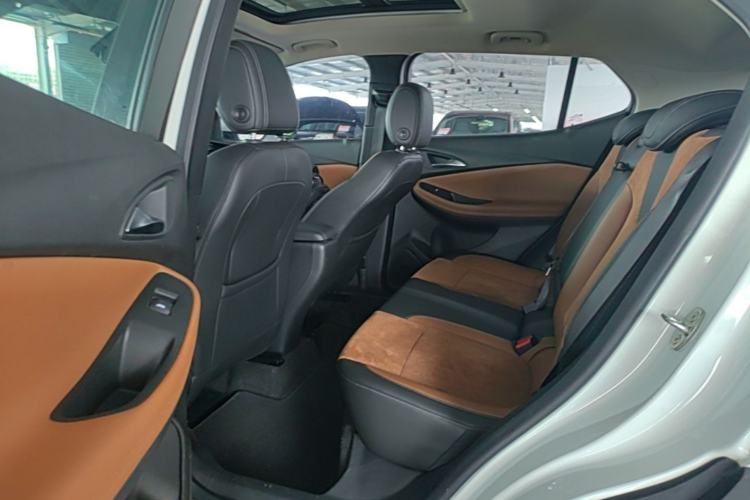 Used Buick Encore GX 2020 20T CVT Two-Wheel Drive Luxury Version Left Rear Seat