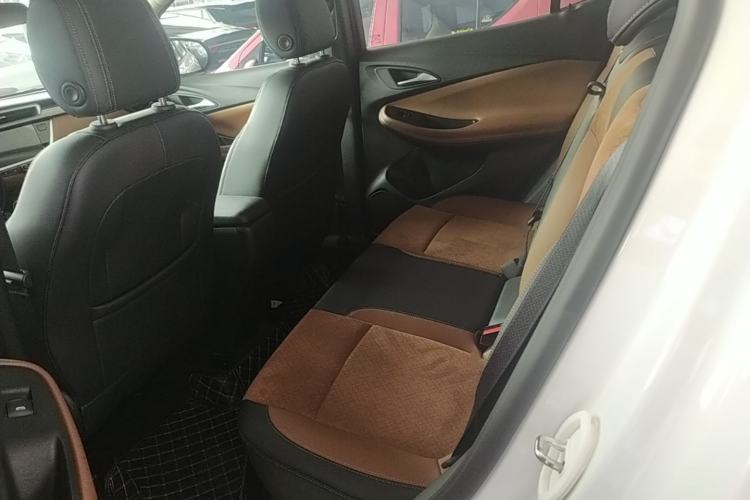Used Buick Encore GX 2020 20T CVT Two-Wheel Drive Luxury Version Left Rear Seat