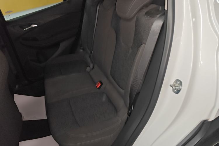 Used Buick Encore GX 2020 20T CVT Two-Wheel Drive Comfort Version Left Rear Seat