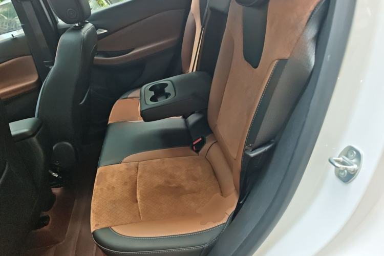 Used Buick Encore GX 2020 20T CVT Two-Wheel Drive Luxury Version Left Rear Seat