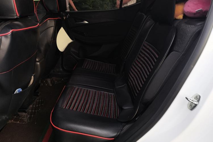 Used Buick Encore GX 2020 20T CVT Two-Wheel Drive Comfort Version Left Rear Seat