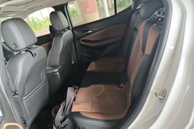 Used Buick Encore GX 2020 20T CVT Two-Wheel Drive Luxury Version Left Rear Seat