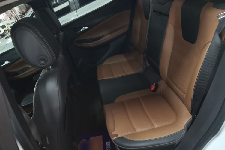 Used Buick Encore GX 2020 20T CVT Two-Wheel Drive Flagship Version Left Rear Seat