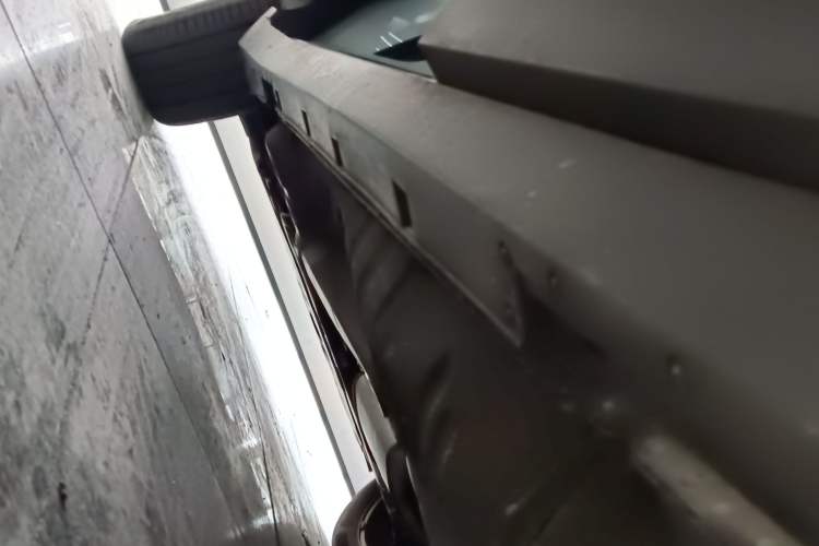 Used Buick Encore GX 2020 20T CVT Two-Wheel Drive Luxury Version Left Side Sill
