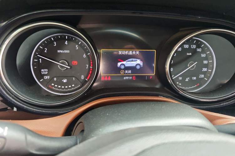 Used Buick Encore GX 2020 20T CVT Two-Wheel Drive Luxury Version Odometer Close Up