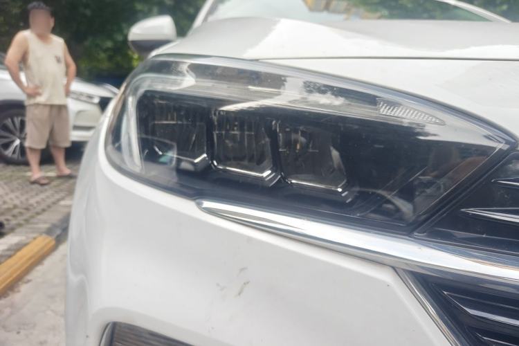 Used Buick Encore GX 2020 20T CVT Two-Wheel Drive Luxury Version Right Front Headlight