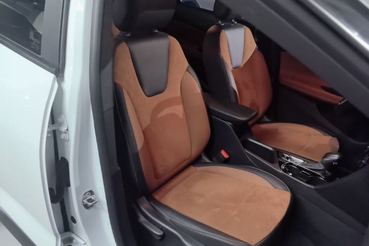 Used Buick Encore GX 2020 20T CVT Two-Wheel Drive Luxury Version Right Front Seat